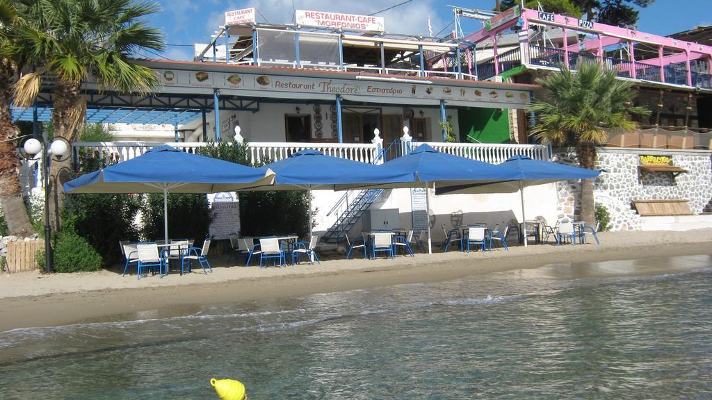 Oasis Hotel Theodoros & Litsa Galaris Agia Marina  Екстериор снимка