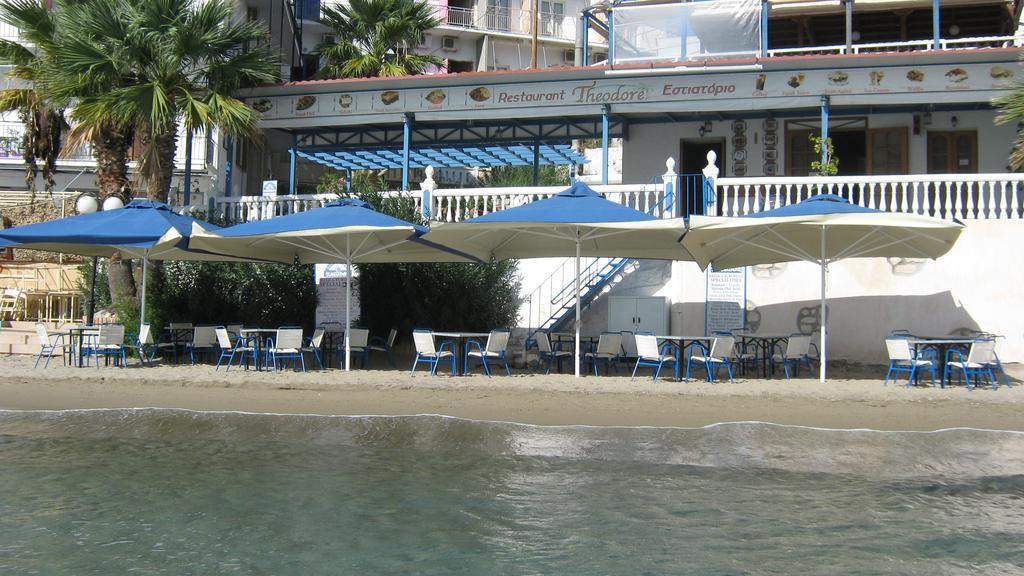 Oasis Hotel Theodoros & Litsa Galaris Agia Marina  Екстериор снимка