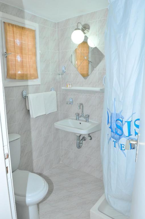 Oasis Hotel Theodoros & Litsa Galaris Agia Marina  Екстериор снимка