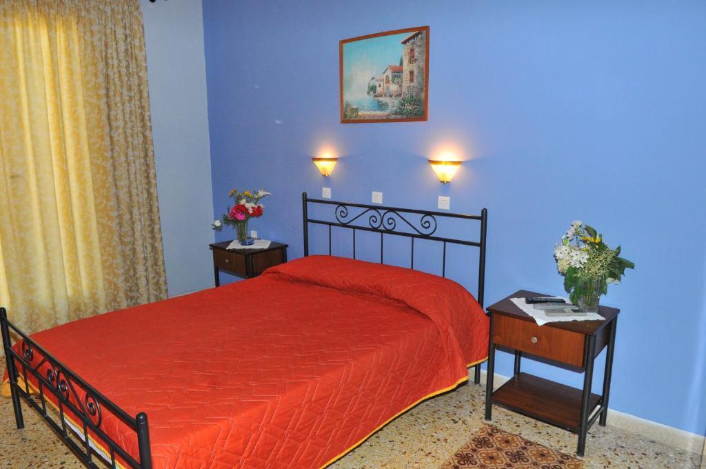 Oasis Hotel Theodoros & Litsa Galaris Agia Marina  Екстериор снимка